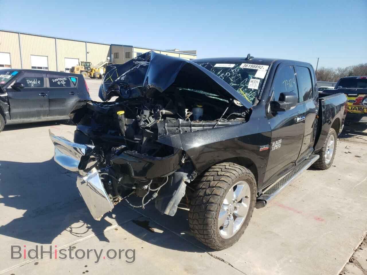 2018 RAM 1500 - VIN: 3C6RR7LT2JG176189 - Фото 2