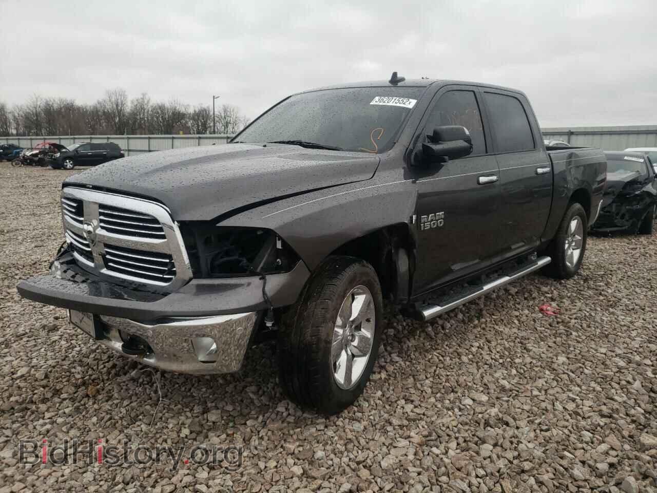 2016 RAM 1500 - VIN: 3C6RR7LTXGG183593 - Фото 2