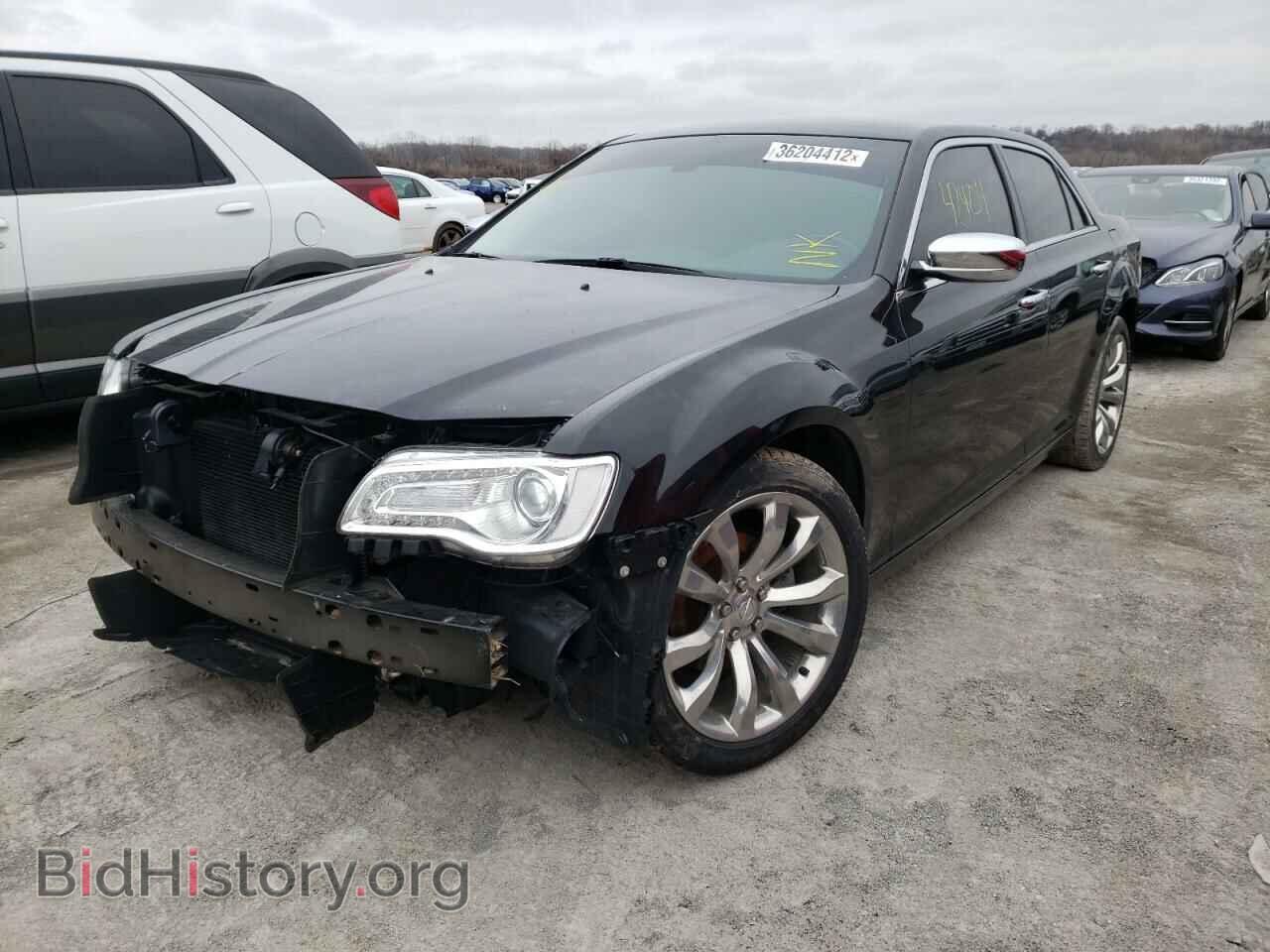 2019 CHRYSLER 300 - VIN: 2C3CCAEG3KH528246 - Фото 2