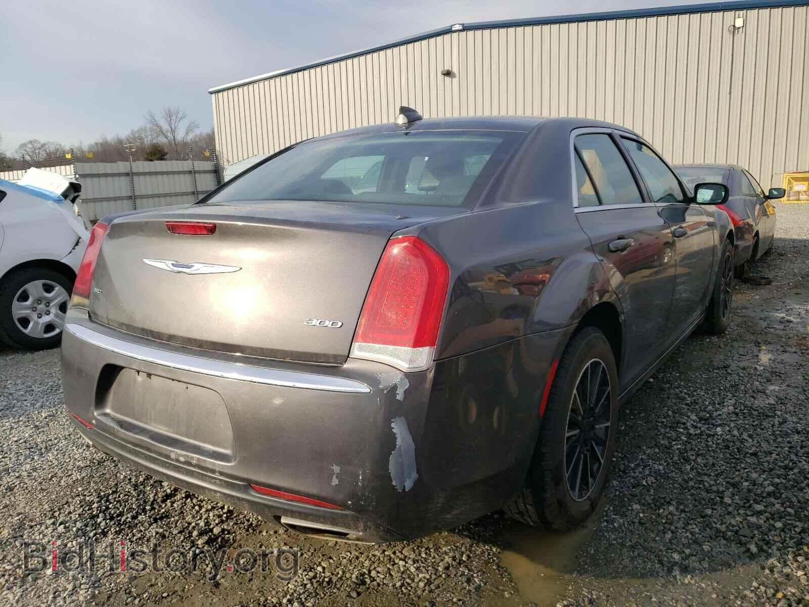 2017 CHRYSLER 300 - VIN: 2C3CCARG7HH571393 - Фото 3