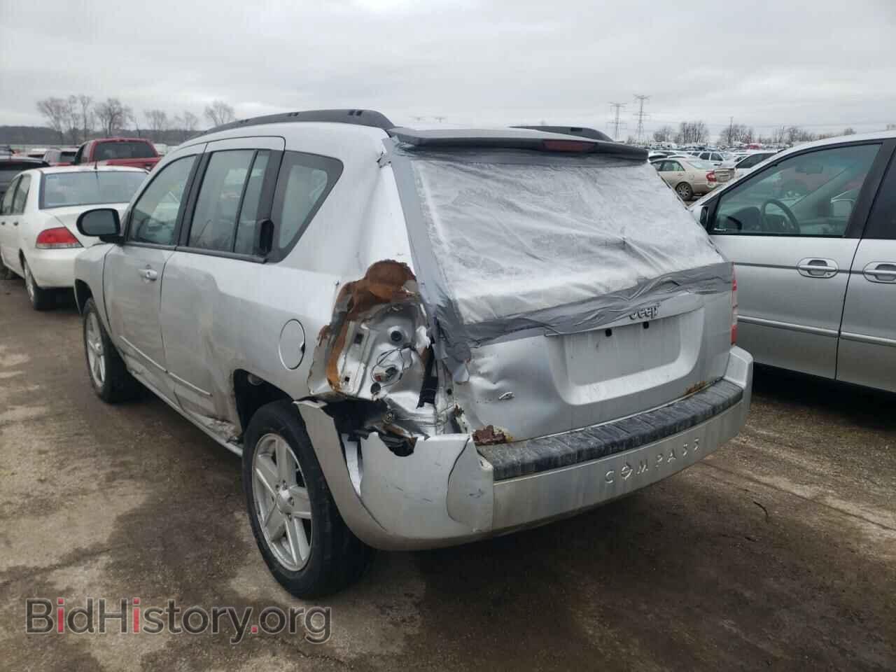 2010 JEEP COMPASS - VIN: 1J4NF4FB1AD631428 - Photo 3