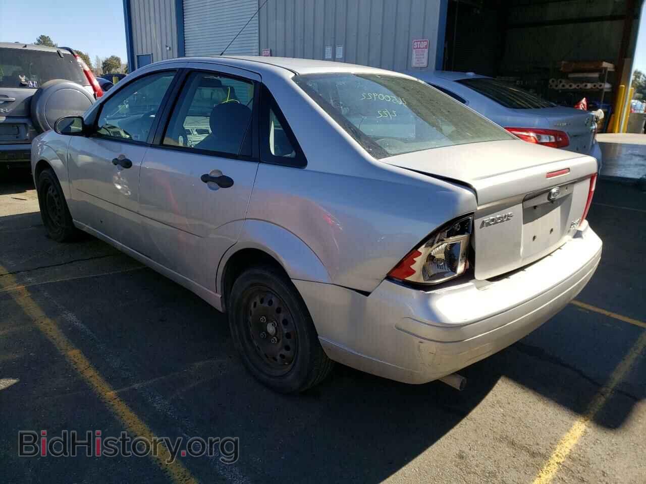 2007 FORD FOCUS - VIN: 1FAFP34N67W135266 - Фото 3