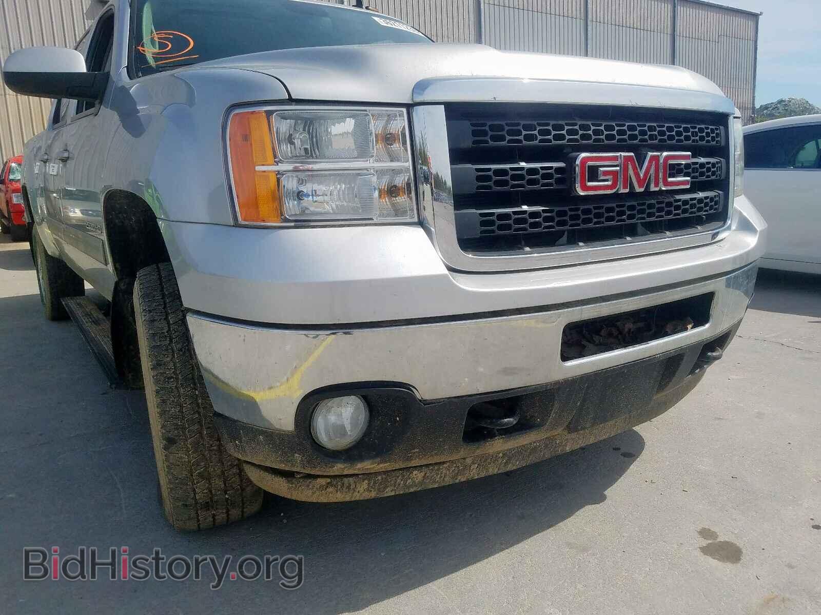 2011 GMC SIERRA - VIN: 1GT121C89BF166491 - Фото 9