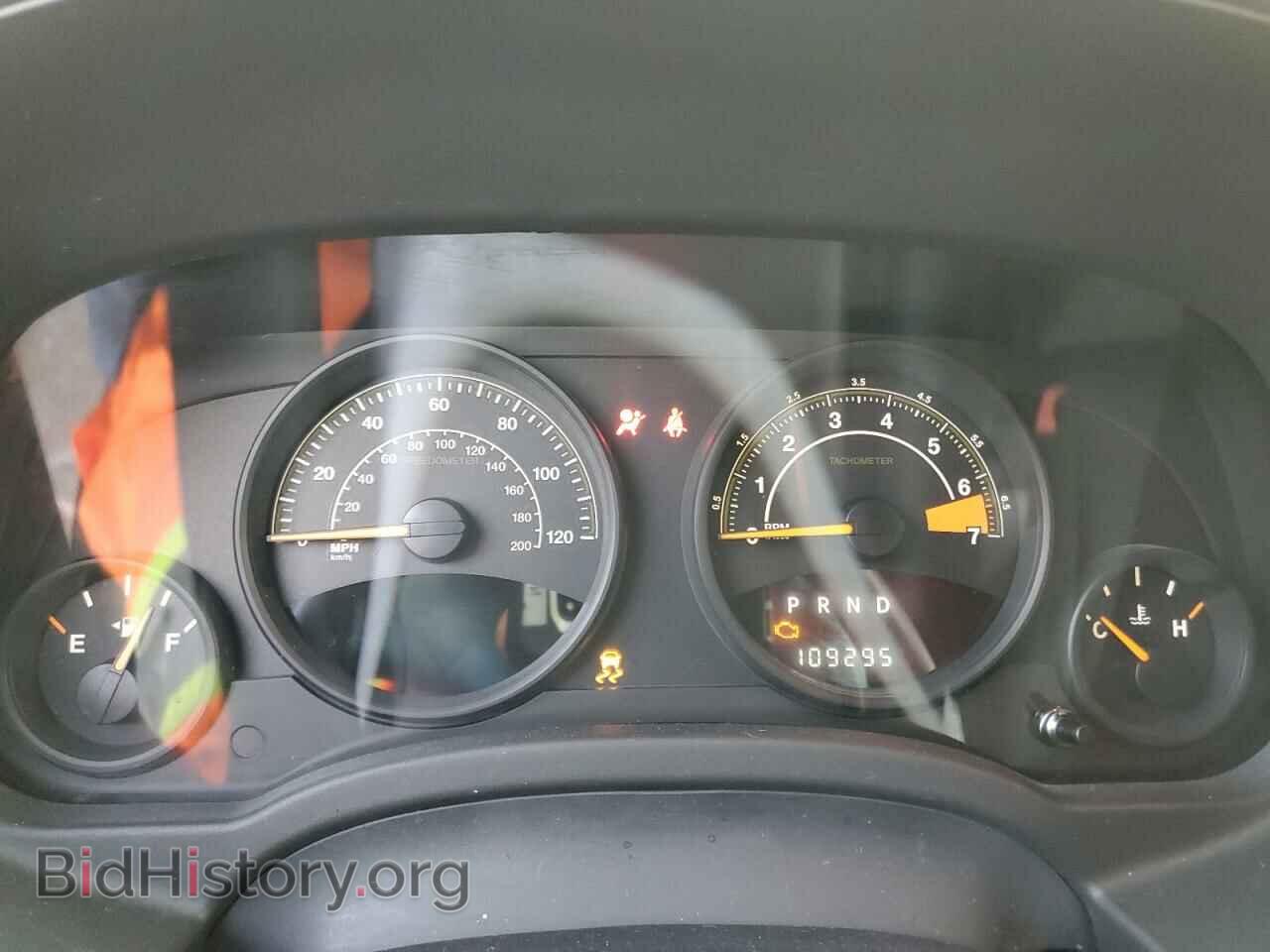 2014 JEEP COMPASS - VIN: 1C4NJCBB0ED905972 - Photo 9