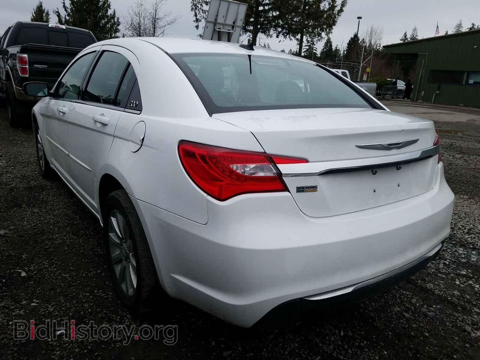 2011 CHRYSLER 200 - VIN: 1C3BC1FG2BN592716 - Фото 3