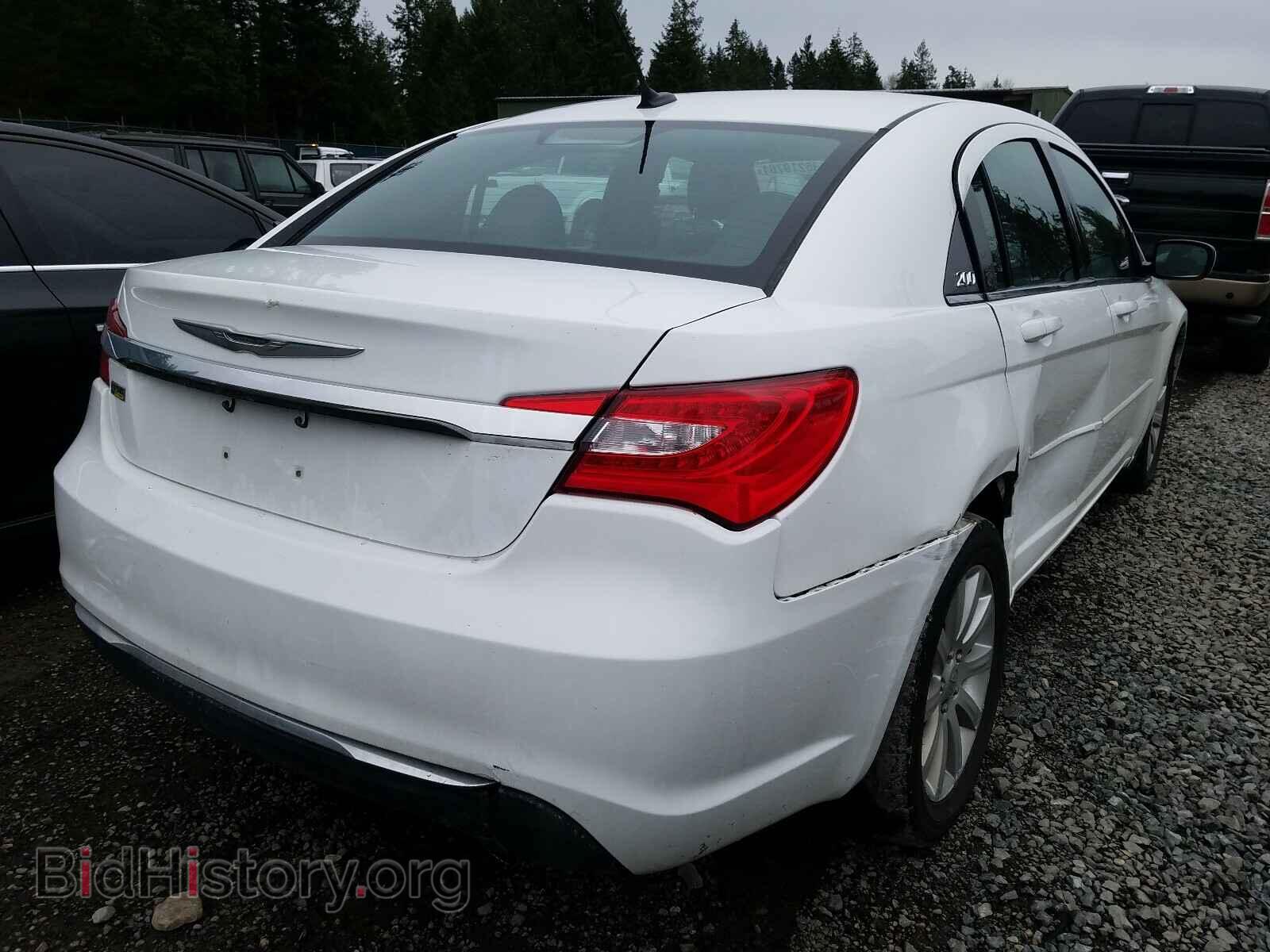 2011 CHRYSLER 200 - VIN: 1C3BC1FG2BN592716 - Фото 4