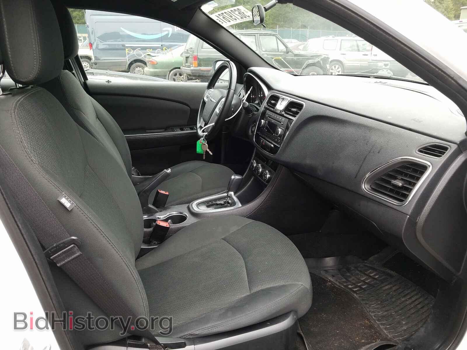2011 CHRYSLER 200 - VIN: 1C3BC1FG2BN592716 - Фото 5