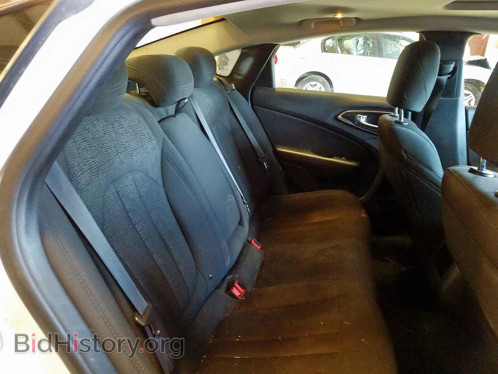 2016 CHRYSLER 200 - VIN: 1C3CCCAB7GN151277 - Photo 6