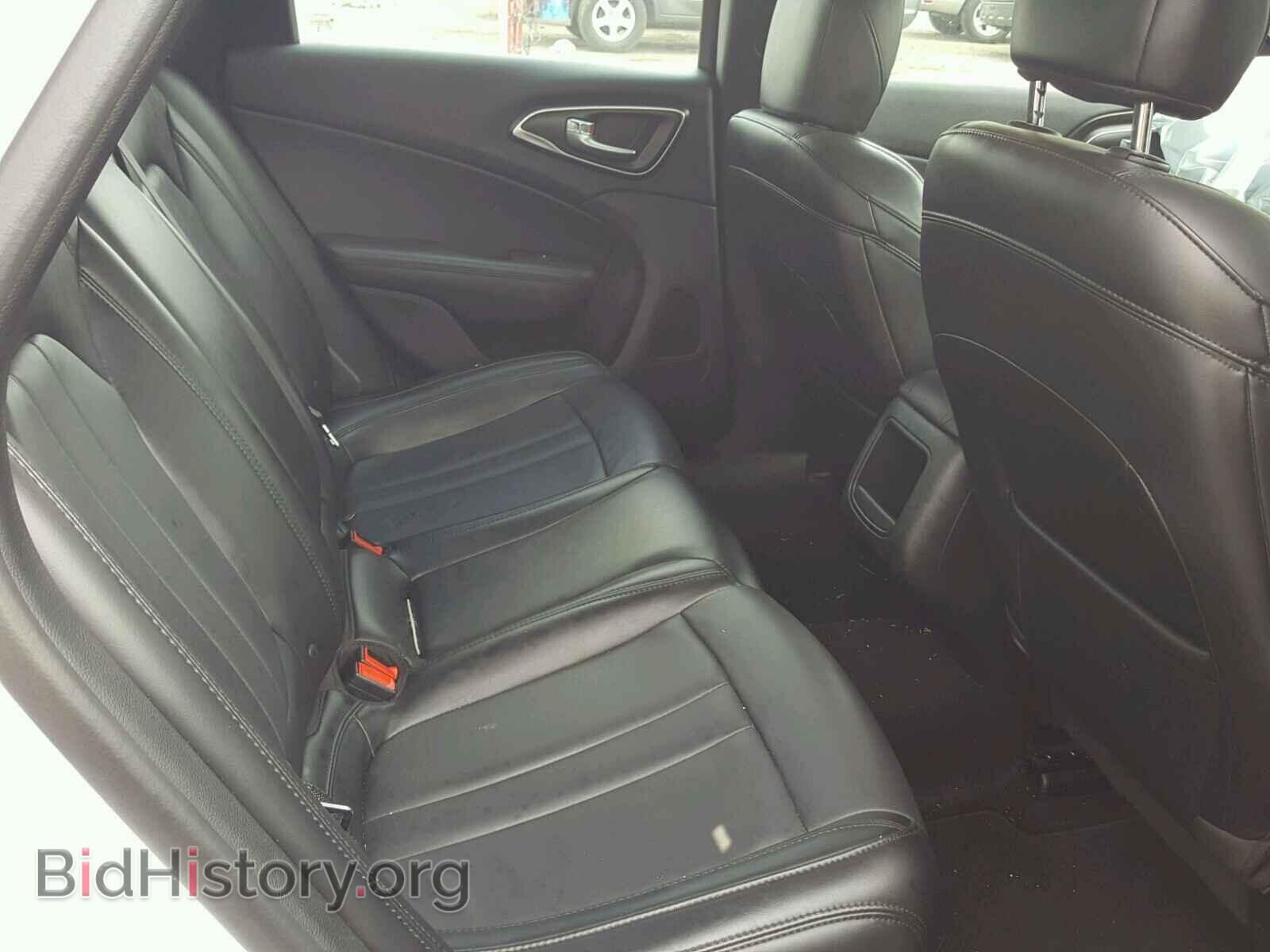2016 CHRYSLER 200 - VIN: 1C3CCCAB5GN178431 - Фото 6