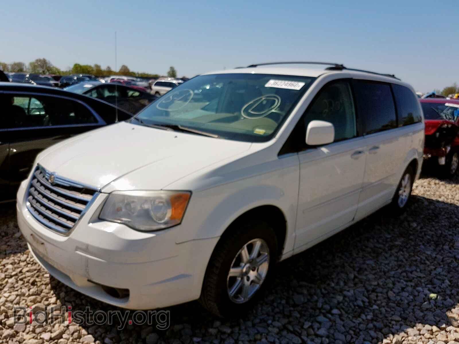 2008 CHRYSLER MINIVAN - VIN: 2A8HR54P48R635245 - Фото 2