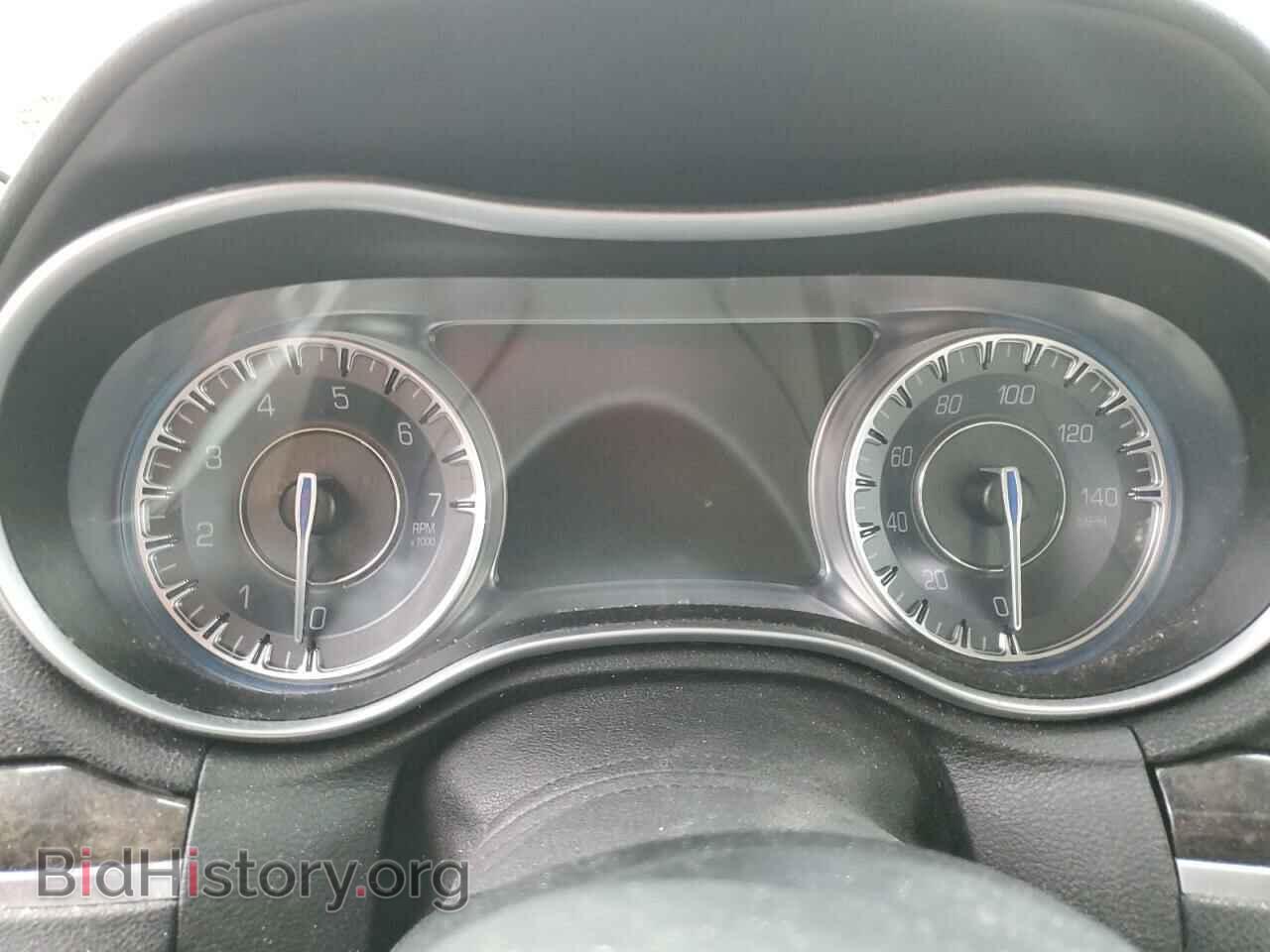 2016 CHRYSLER 300 - VIN: 2C3CCAEG6GH359279 - Фото 9