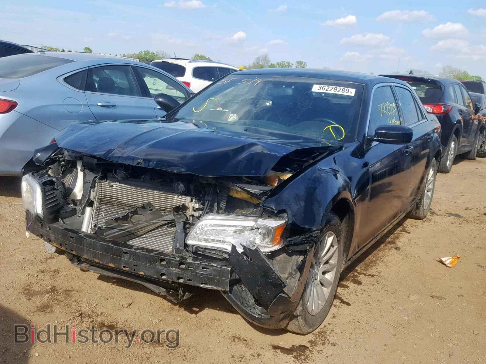 2013 CHRYSLER 300 - VIN: 2C3CCAAG8DH627010 - Фото 2