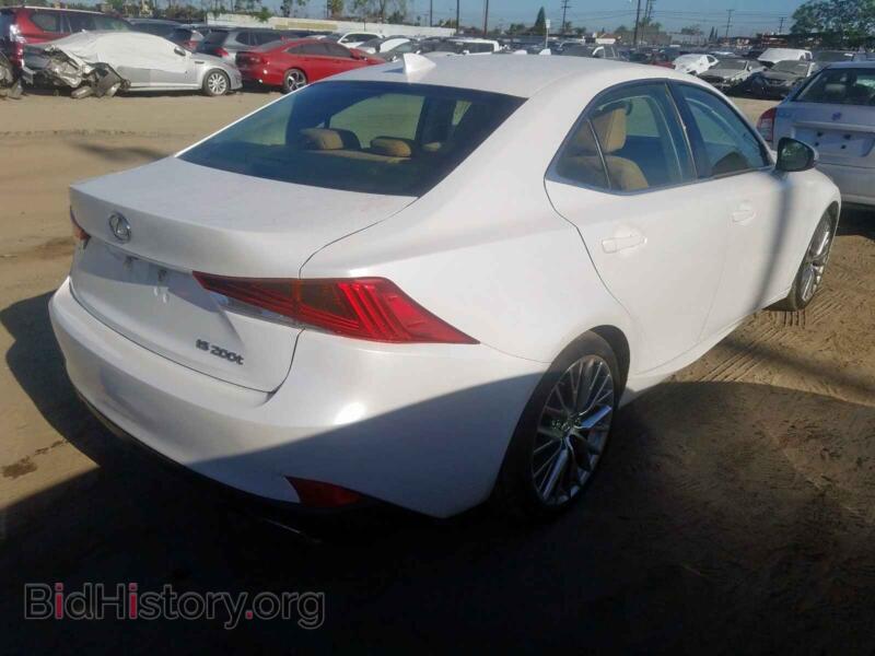 2017 Lexus IS (VIN JTHBA1D25H5049845) — фото 4 из 10