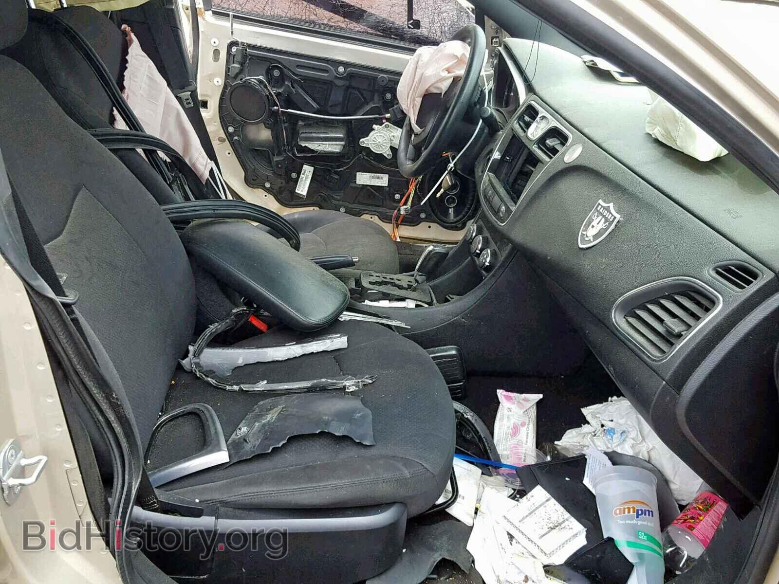 2014 CHRYSLER 200 - VIN: 1C3CCBAB5EN206882 - Photo 5