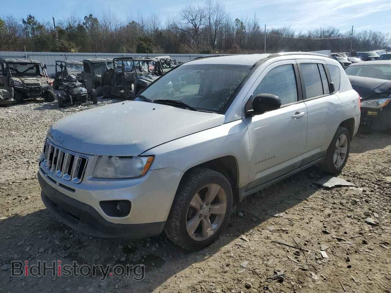 Photo 1J4NT1FA1BD156878 - JEEP COMPASS 2011