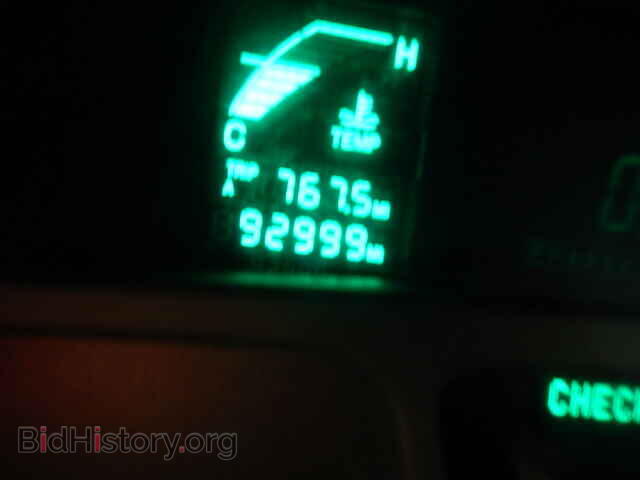 2002 CADILLAC DEVILLE - VIN: 1G6KD54Y02U213779 - Photo 8