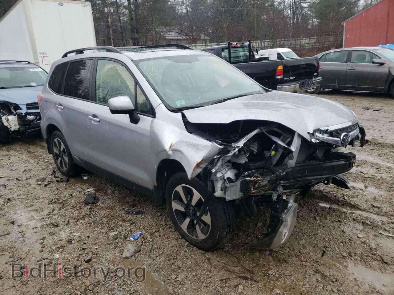 2017 SUBARU FORESTER - VIN: JF2SJAEC3HH440811 - Фото 4