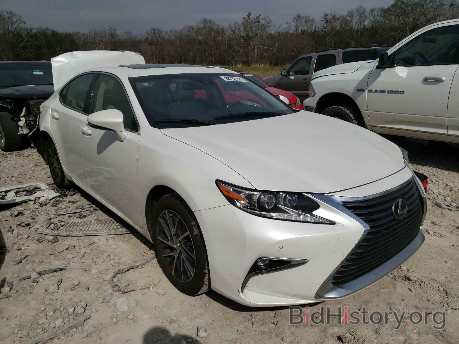 Фотография JTHBK1GG5G2237463 - LEXUS ES350 2016