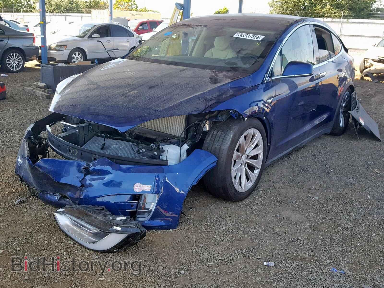 2017 TESLA MODEL X - VIN: 5YJXCAE28HF060286 - Photo 2