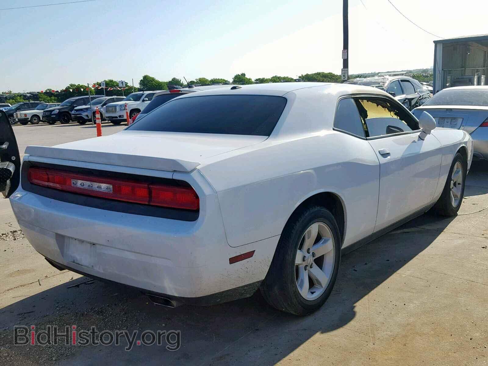 2014 DODGE CHALLENGER - VIN: 2C3CDYAG4EH196057 - Фото 4
