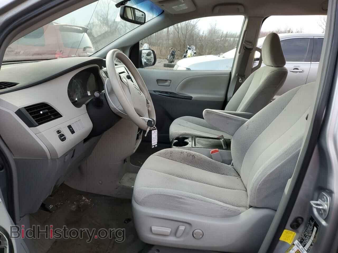 2013 TOYOTA SIENNA - VIN: 5TDKK3DC8DS332747 - Фото 7