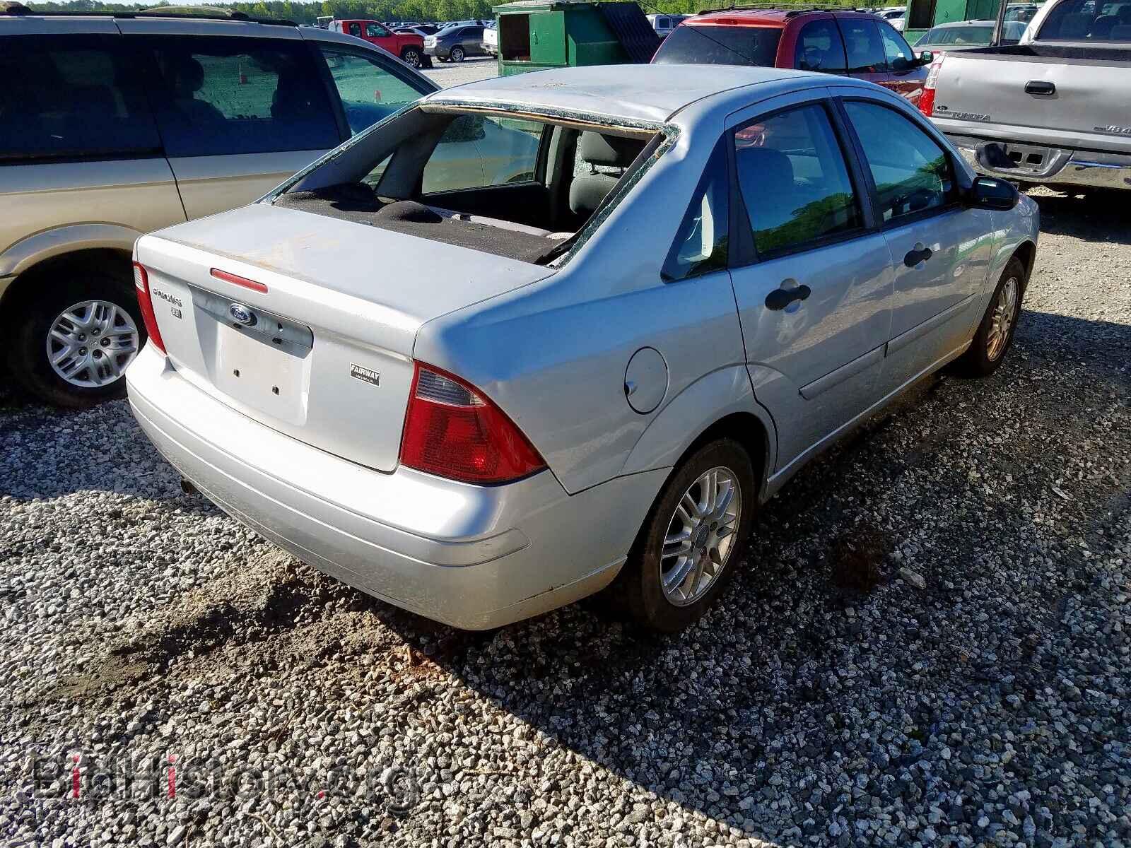 2007 FORD FOCUS - VIN: 1FAFP34N27W181113 - Фото 4