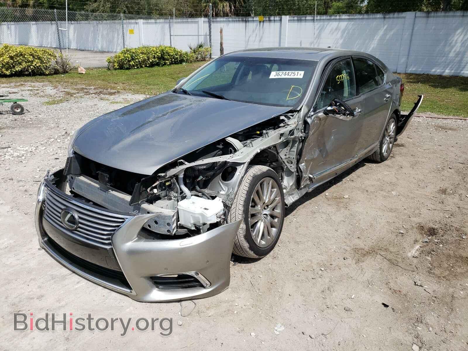 2016 LEXUS LS460 - VIN: JTHCL5EF7G5026475 - Photo 2