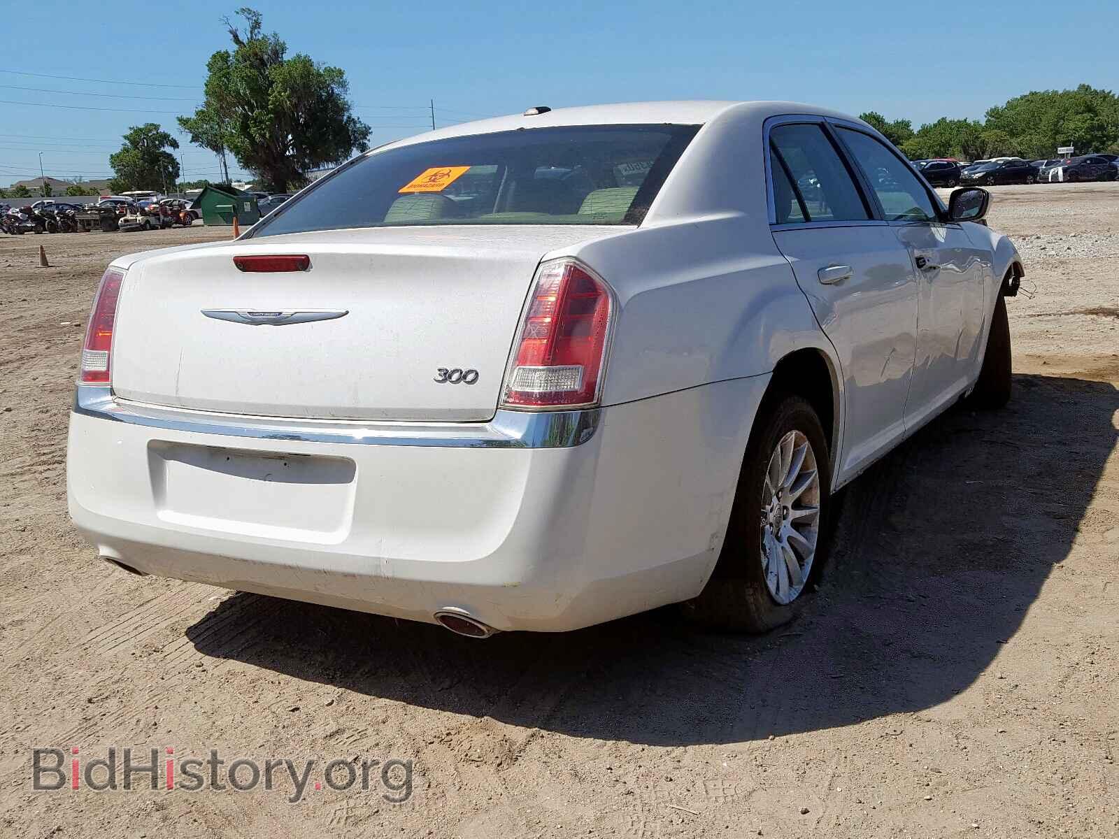 2013 CHRYSLER 300 - VIN: 2C3CCAAG0DH558653 - Фото 4