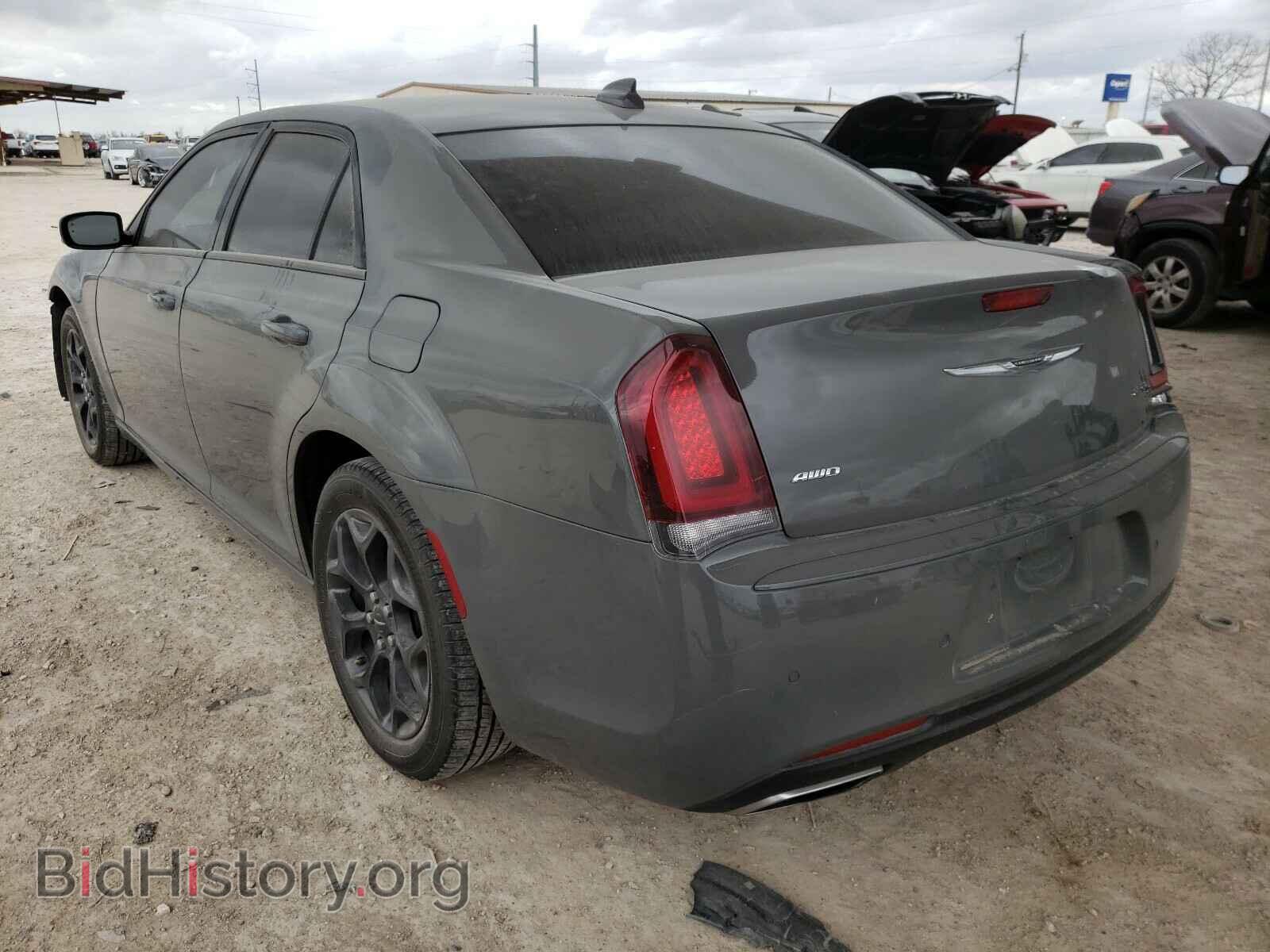 2019 CHRYSLER 300 - VIN: 2C3CCAGG5KH548284 - Фото 3