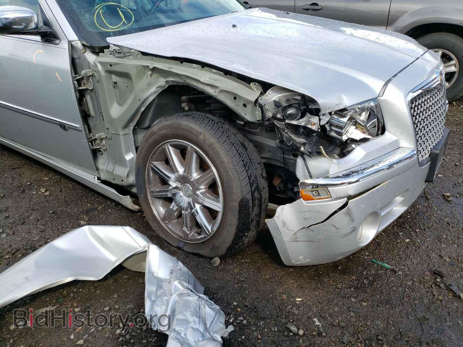 2010 CHRYSLER 300 - VIN: 2C3CA6CT5AH145233 - Фото 9