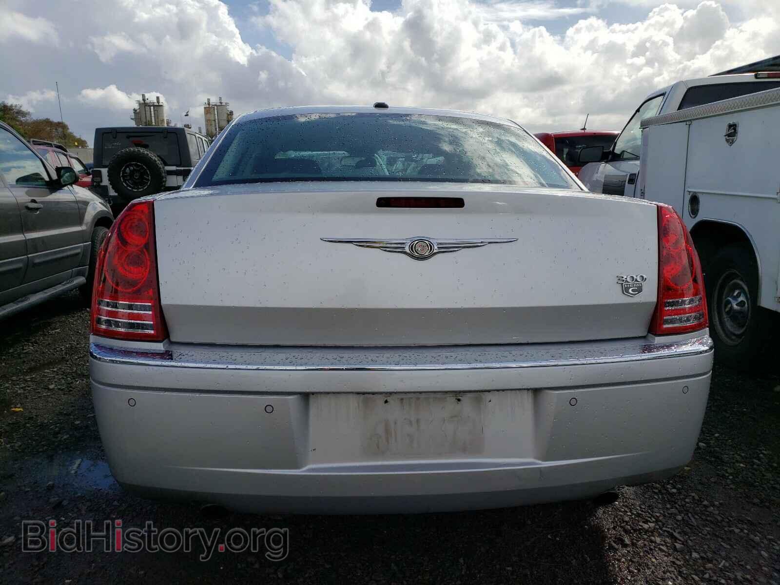 2010 CHRYSLER 300 - VIN: 2C3CA6CT5AH145233 - Фото 10