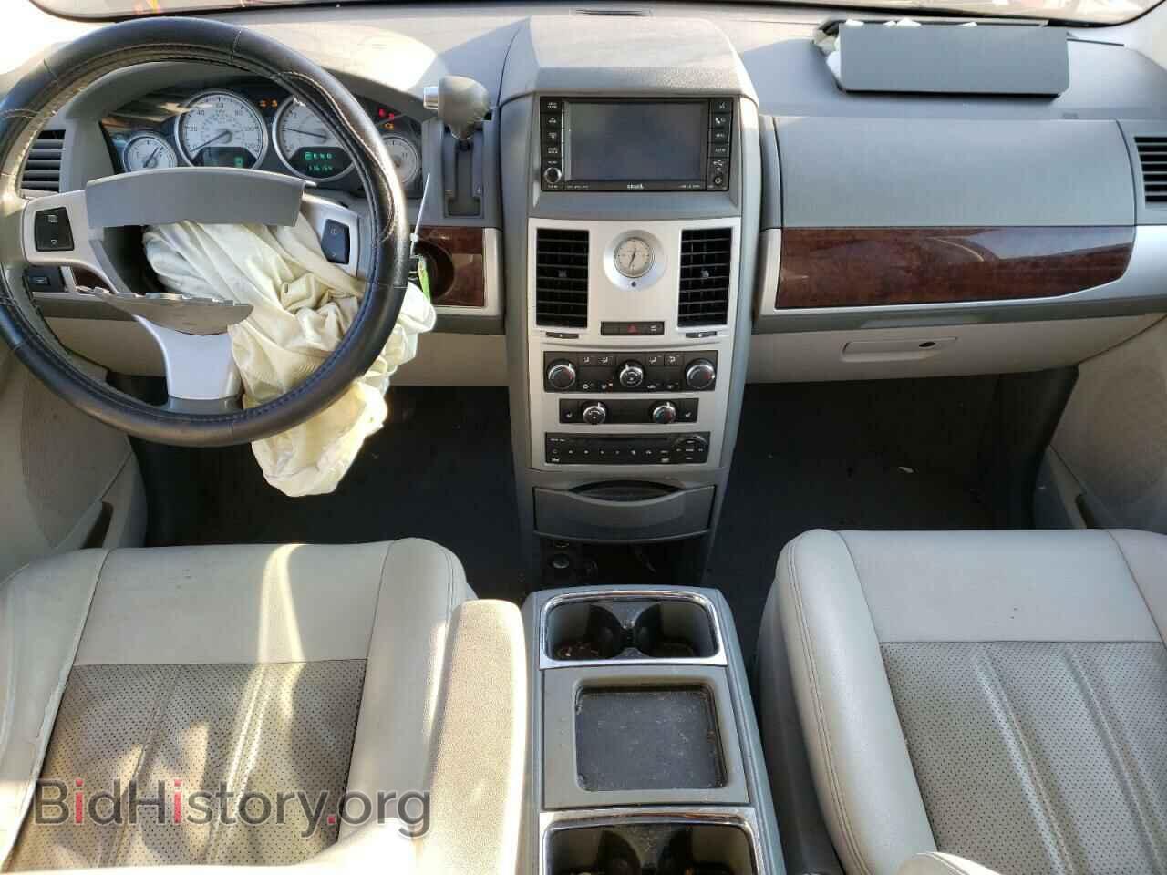 2009 CHRYSLER MINIVAN - VIN: 2A8HR54199R676029 - Фото 8
