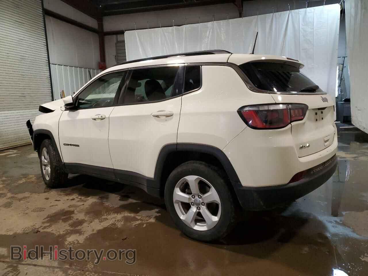 2018 JEEP COMPASS - VIN: 3C4NJDBB2JT142900 - Фото 2