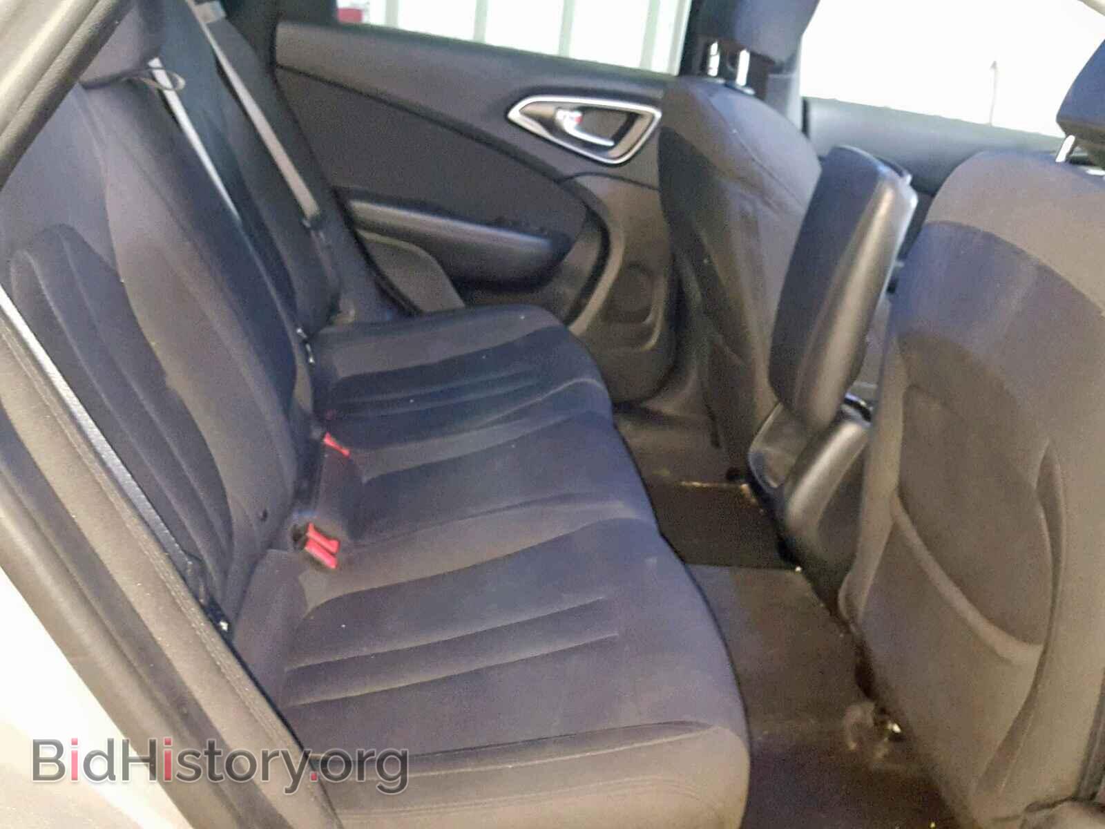 2016 CHRYSLER 200 - VIN: 1C3CCCAB0GN121750 - Photo 6