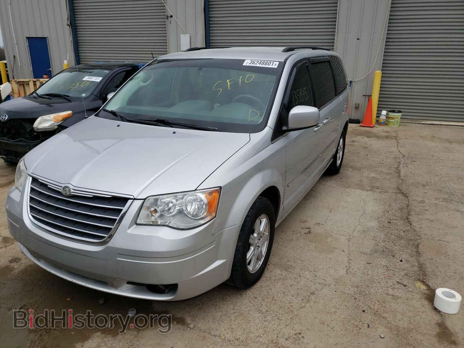2010 CHRYSLER MINIVAN - VIN: 2A4RR5D18AR337899 - Фото 2