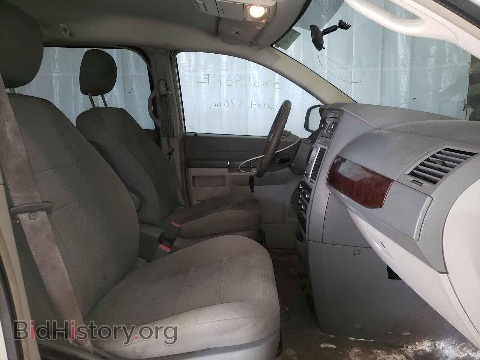 2010 CHRYSLER MINIVAN - VIN: 2A4RR4DE7AR102570 - Фото 5