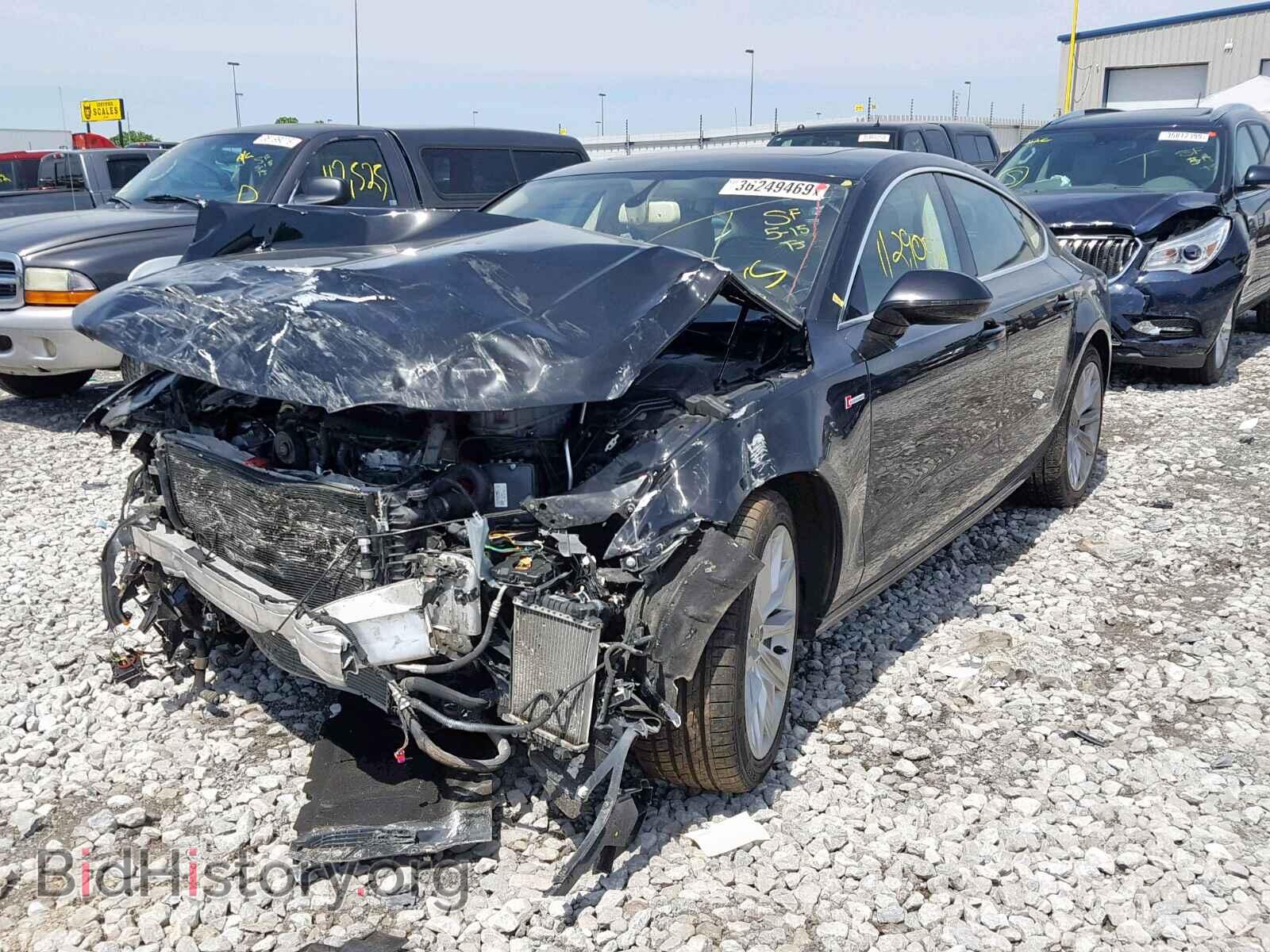2012 AUDI A7 - VIN: WAUYGAFC0CN058779 - Фото 2