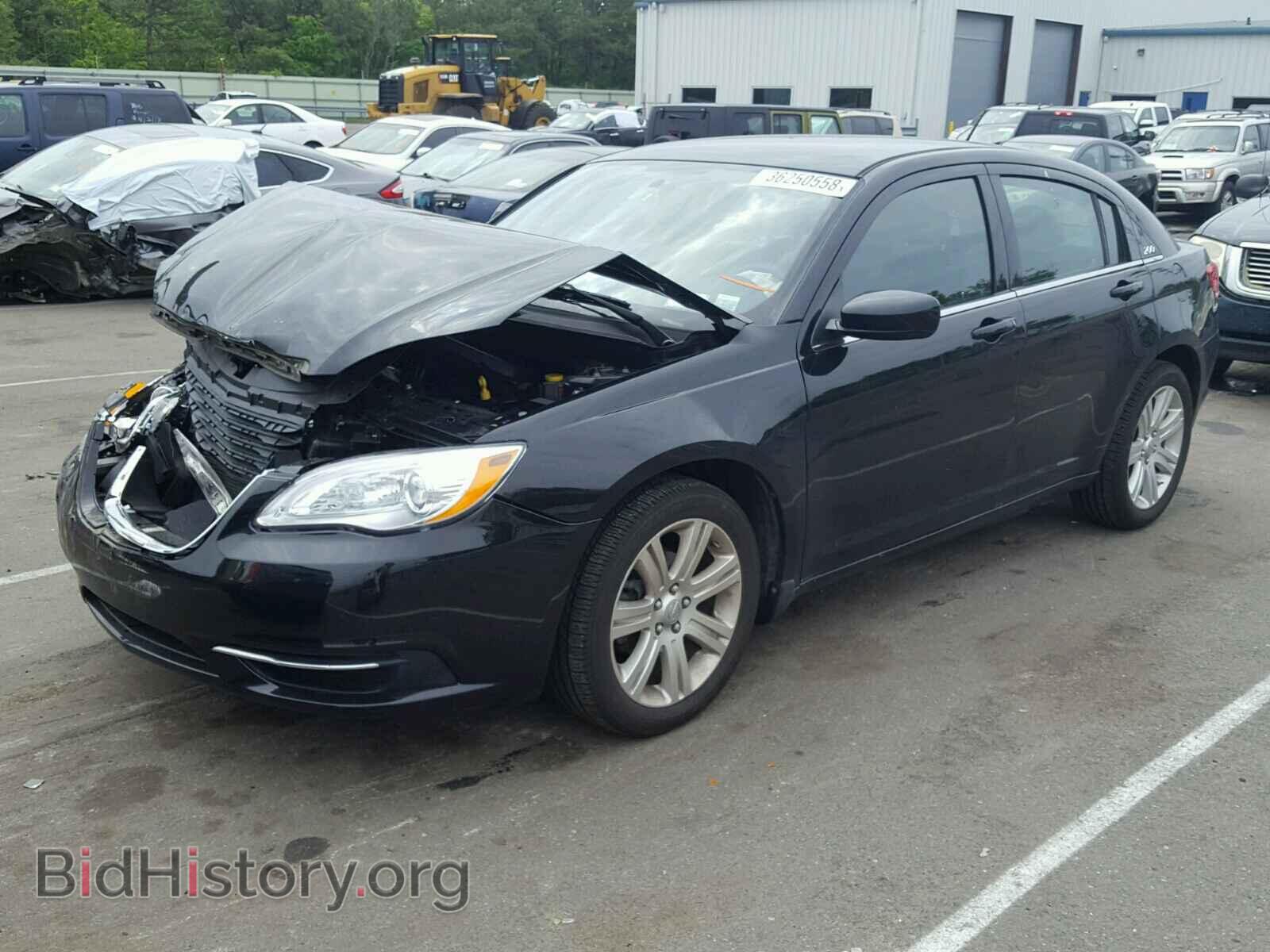 2013 CHRYSLER 200 - VIN: 1C3CCBAB5DN765220 - Photo 2