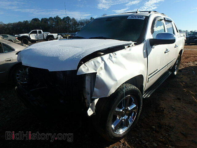 2011 CHEVROLET AVALANCHE - VIN: 3GNMCGE04BG220421 - Фото 2