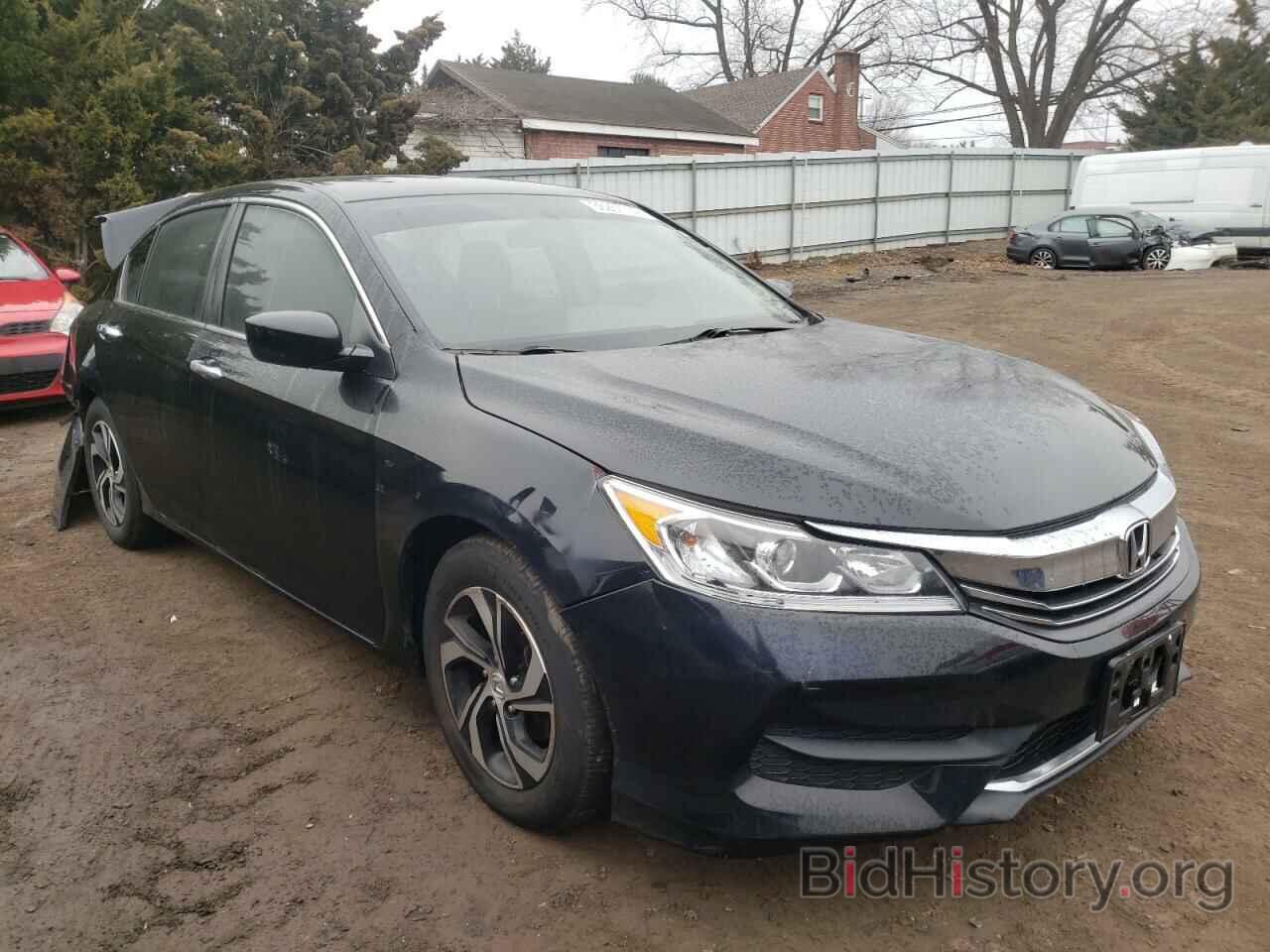 Photo 1HGCR2F37HA033505 - HONDA ACCORD 2017