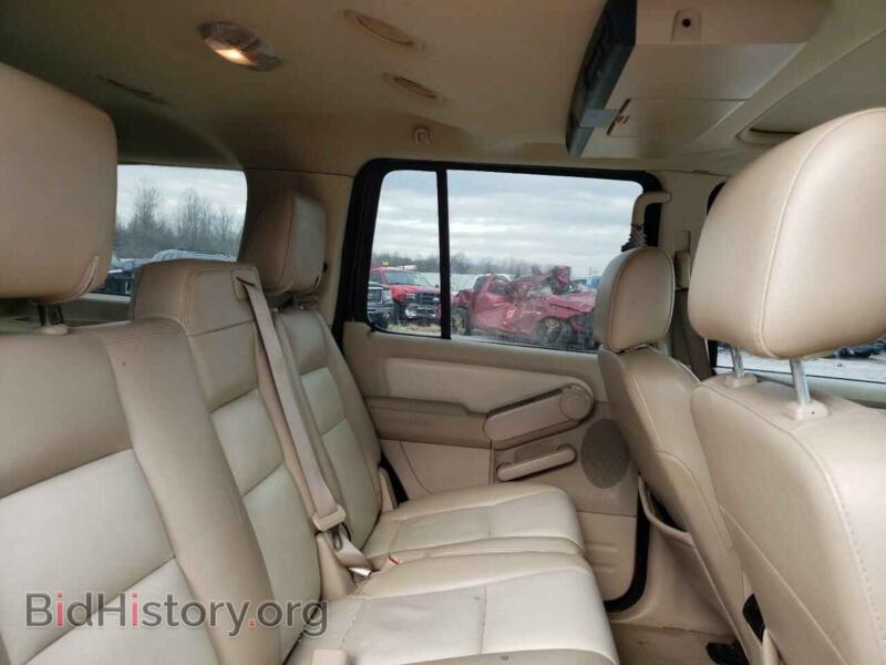 2006 Ford EXPLORER (VIN 1FMEU74EX6UB46265) — photo 6 of 10