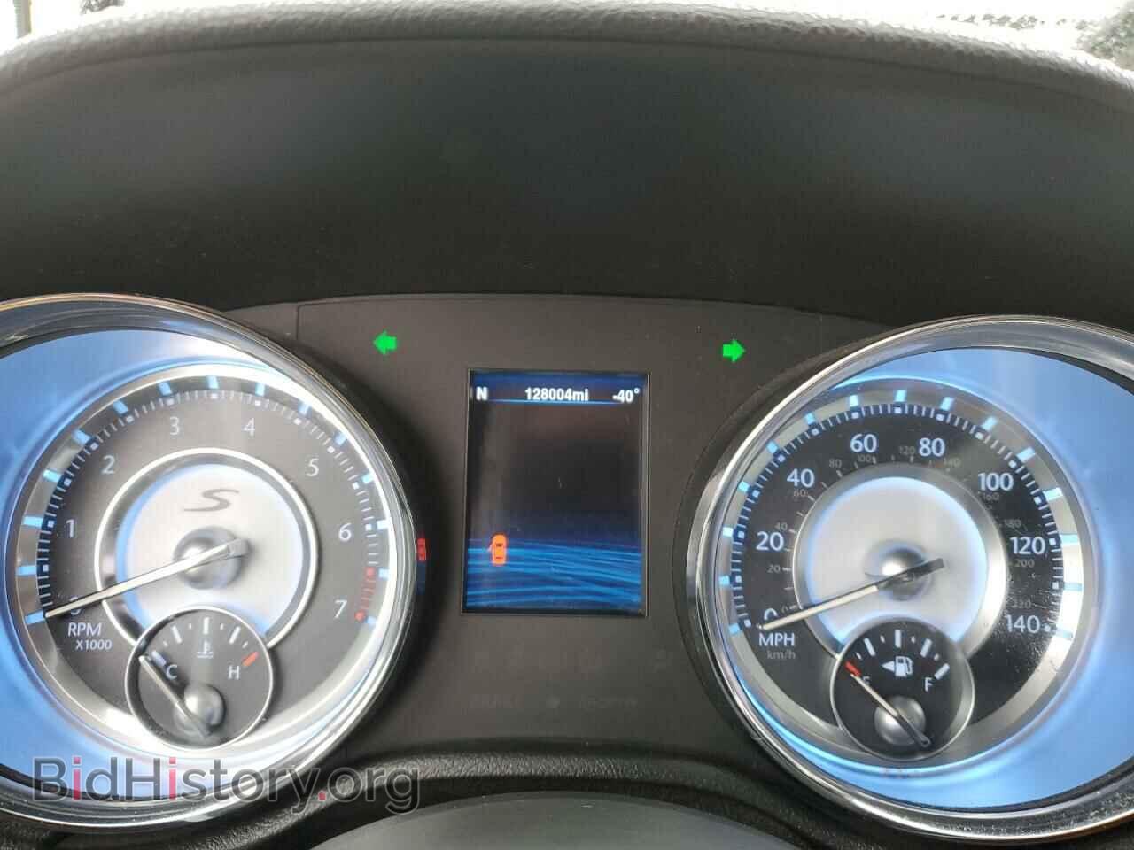 2014 CHRYSLER 300 - VIN: 2C3CCAGG2EH273557 - Фото 9