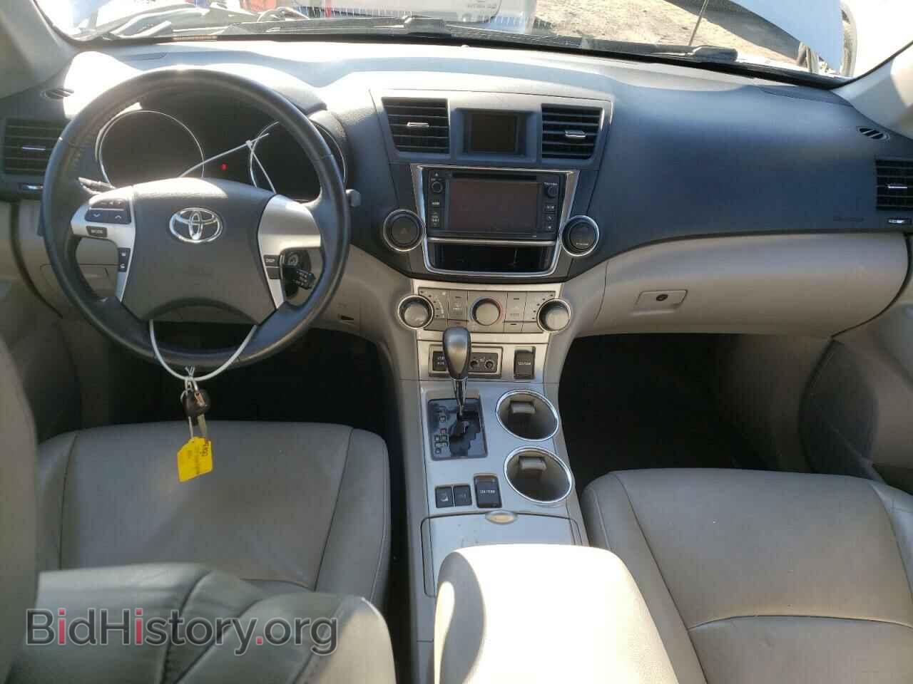 2013 TOYOTA HIGHLANDER - VIN: 5TDBK3EH8DS257557 - Фото 8
