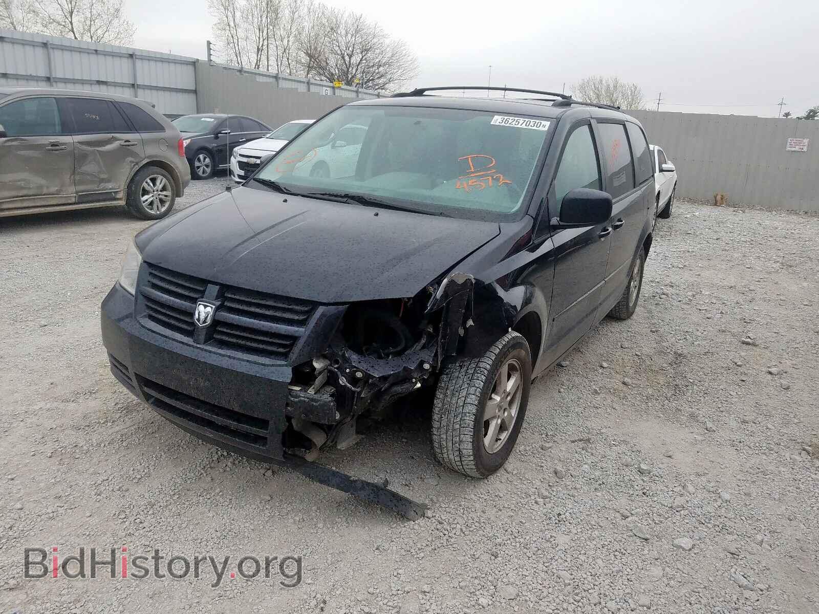 2010 DODGE CARAVAN - VIN: 2D4RN3D15AR354572 - Фото 2