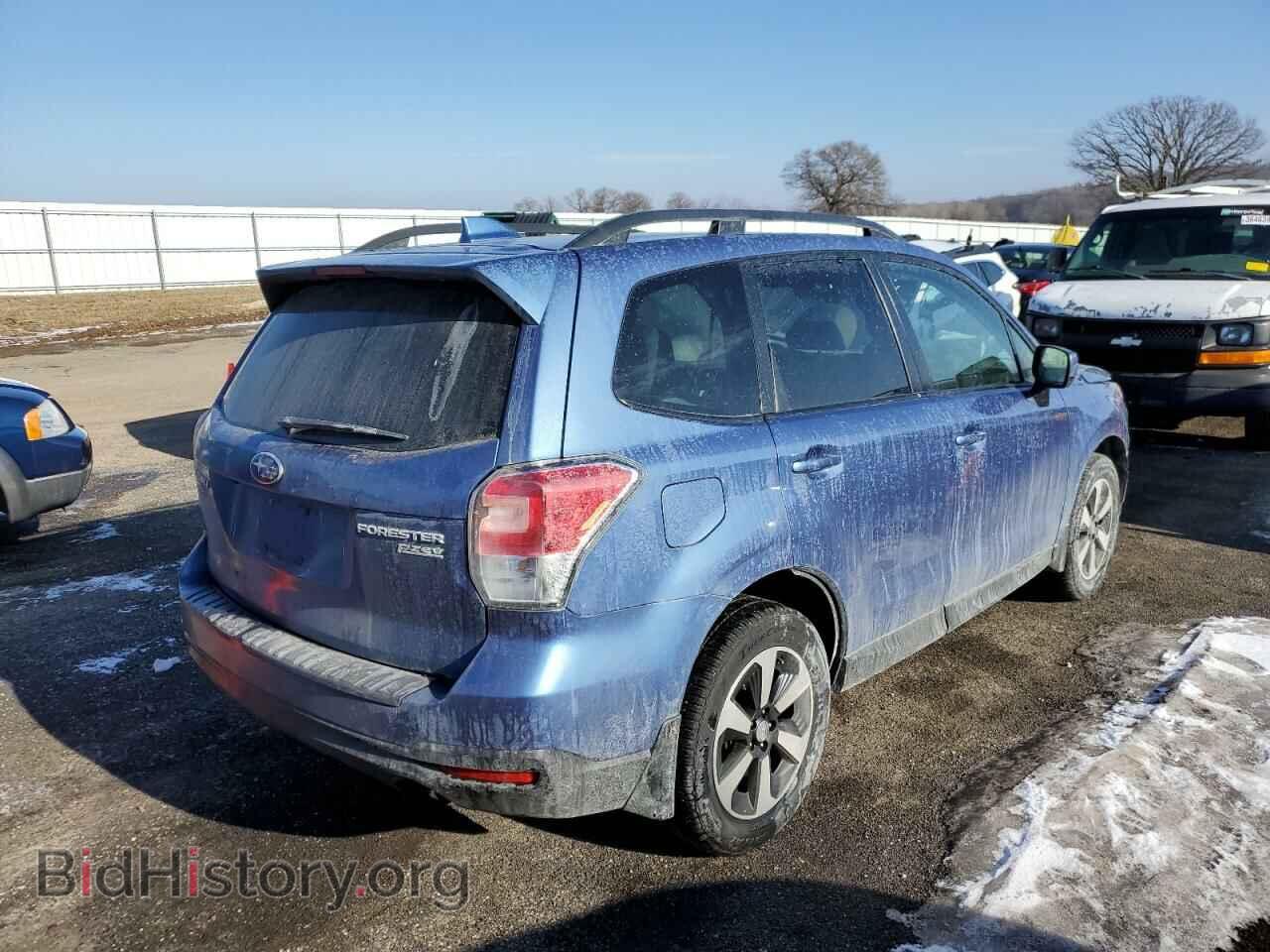 2017 SUBARU FORESTER - VIN: JF2SJAEC6HH530003 - Фото 3