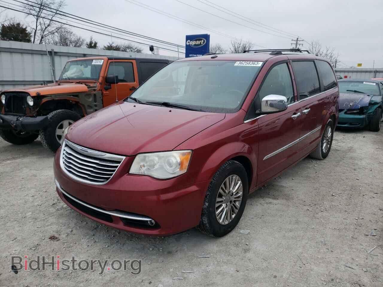 Photo 2A4RR6DGXBR617612 - CHRYSLER MINIVAN 2011