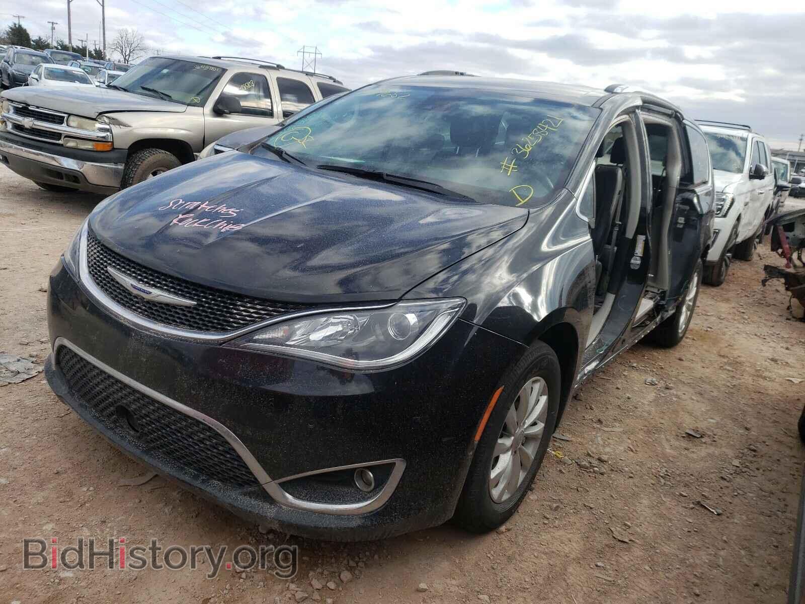 2019 CHRYSLER PACIFICA - VIN: 2C4RC1BG3KR589682 - Photo 2