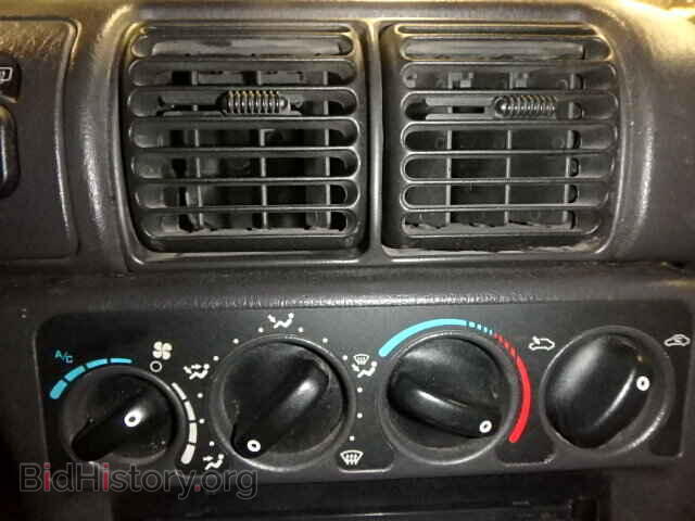 1997 DODGE NEON - VIN: 1B3ES42Y9VD269092 - Фото 9