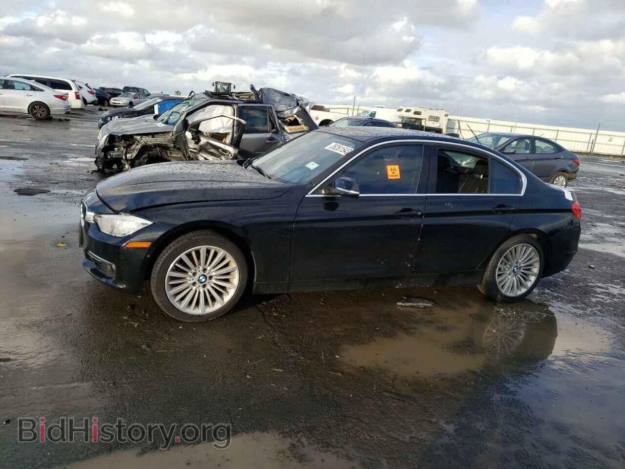 Photo WBA3A5C58DF352080 - BMW 3 SERIES 2013