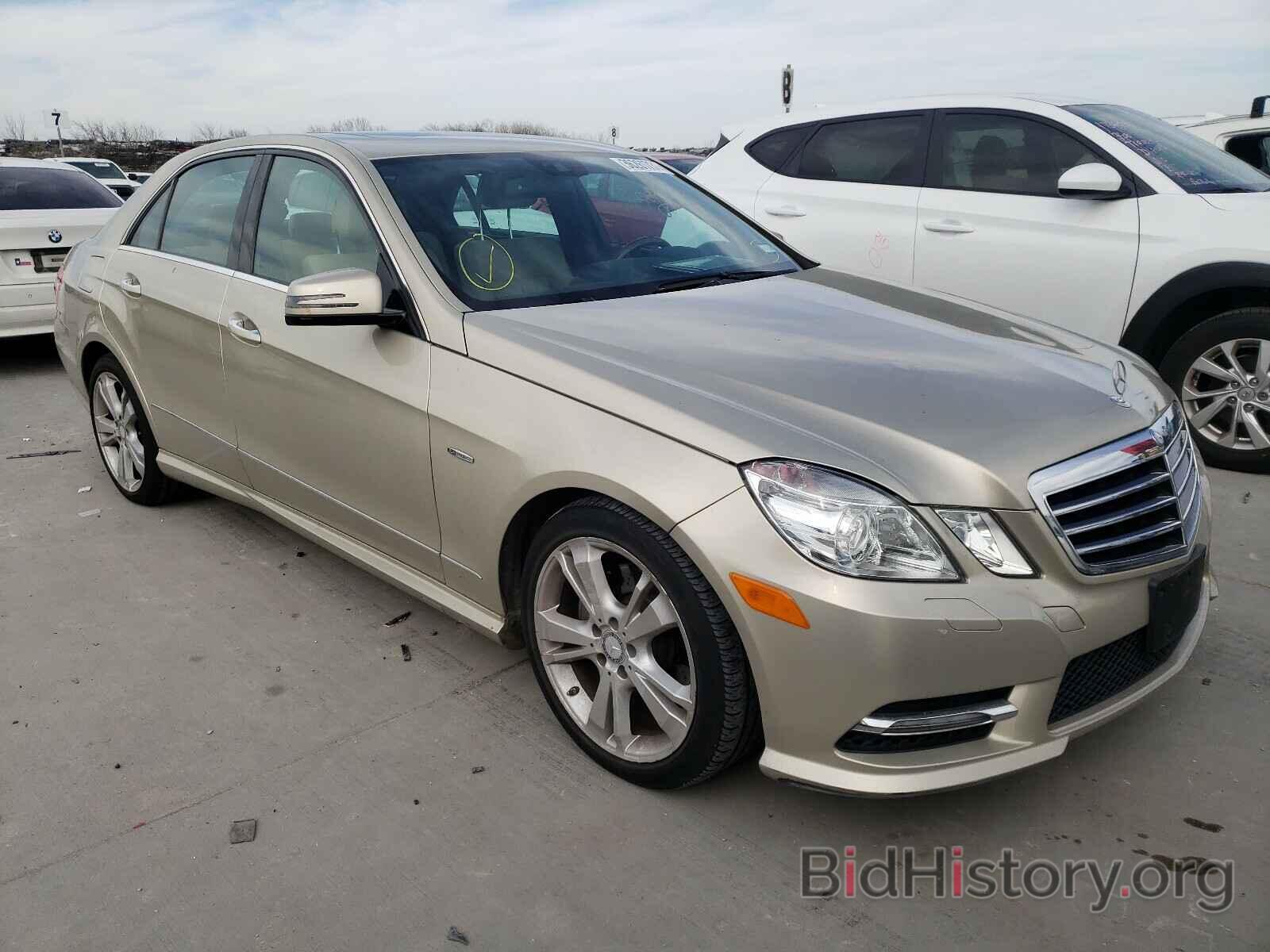 Photo WDDHF5KB0CA613172 - MERCEDES-BENZ E CLASS 2012